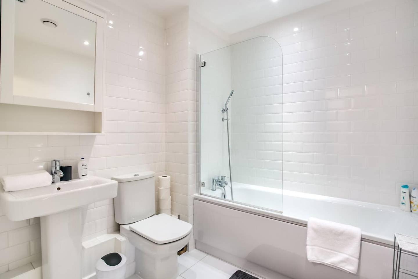 Guestready - Comfort By The Thames, W/ Balcony Londyn Zewnętrze zdjęcie